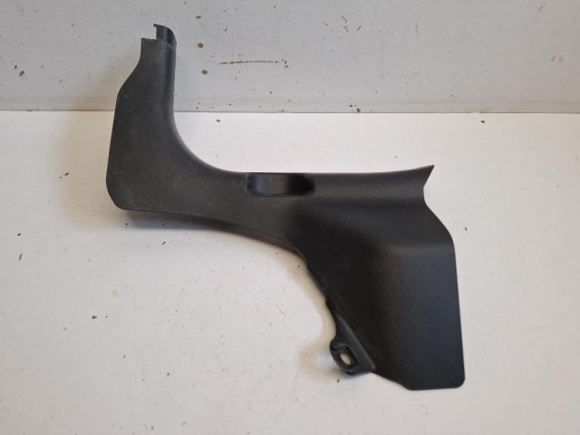 bontott SUZUKI IGNIS III Bal A Oszlop Burkolat