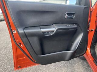 bontott SUZUKI IGNIS III Bal első Ajtó Kárpit