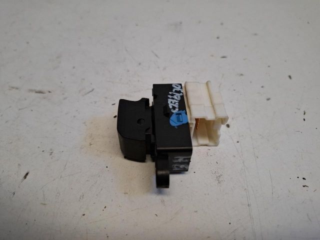 bontott SUZUKI IGNIS III Bal hátsó Ablakemelő Kapcsoló