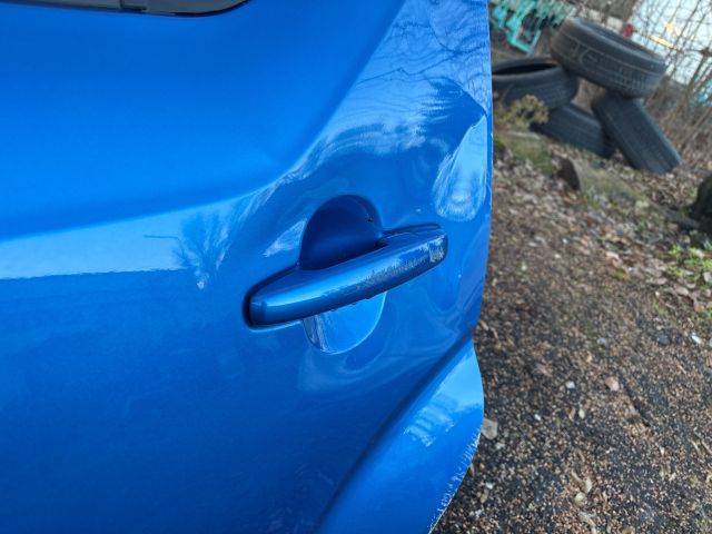 bontott SUZUKI IGNIS III Bal hátsó Ajtó (Részeivel)