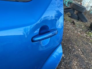 bontott SUZUKI IGNIS III Bal hátsó Ajtó (Részeivel)