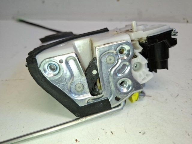 bontott SUZUKI IGNIS III Bal hátsó Ajtózár