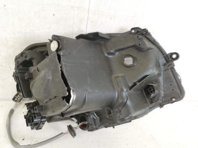 bontott SUZUKI IGNIS III Bal Ledes Fényszóró