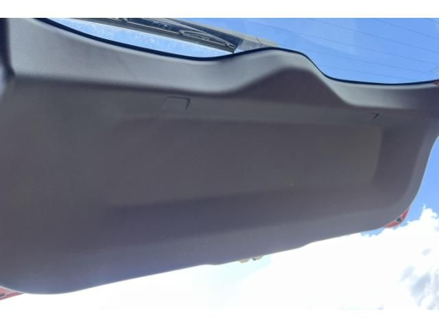 bontott SUZUKI IGNIS III Csomagtérajtó Burkolat (Részeivel)