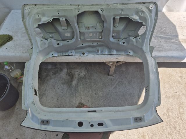 bontott SUZUKI IGNIS III Csomagtérajtó (Üres lemez)