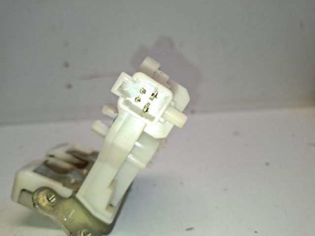 bontott SUZUKI IGNIS III Csomagtérajtó Zárszerkezet