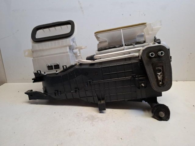 bontott SUZUKI IGNIS III Fűtés Box