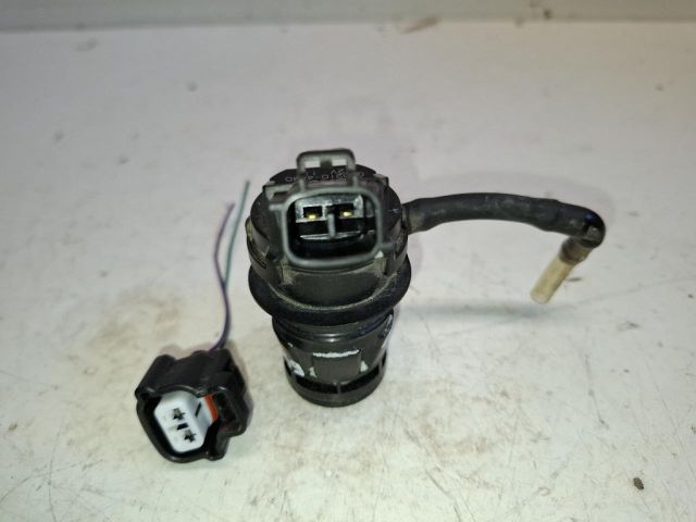 bontott SUZUKI IGNIS III Hátsó Ablakmosó Szivattyú