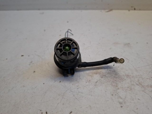 bontott SUZUKI IGNIS III Hátsó Ablakmosó Szivattyú