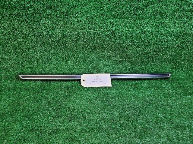 bontott SUZUKI IGNIS III Hűtőrács