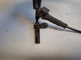 bontott SUZUKI IGNIS III Jobb első ABS Jeladó