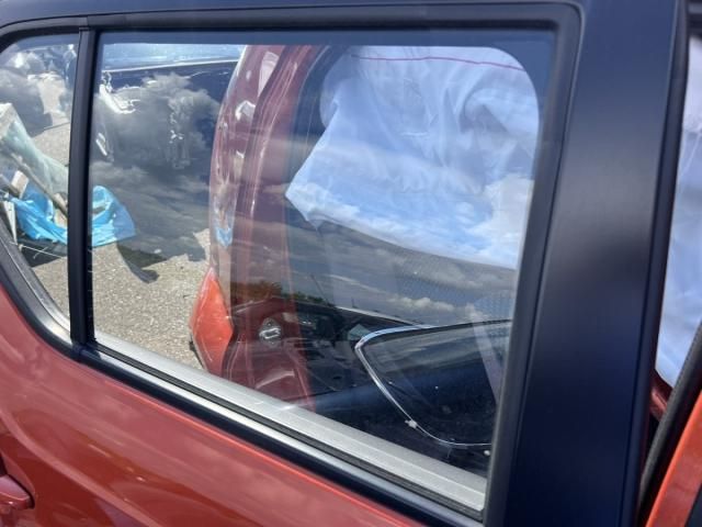 bontott SUZUKI IGNIS III Jobb hátsó Ablak