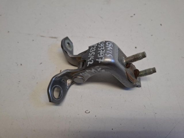 bontott SUZUKI IGNIS III Jobb hátsó Alsó Zsanér