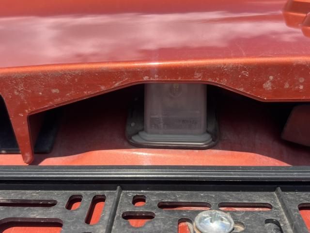 bontott SUZUKI IGNIS III Jobb Rendszámtábla Világítás