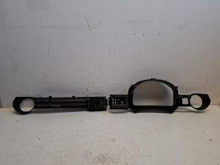 bontott SUZUKI IGNIS III Középső Műszerfal Díszléc