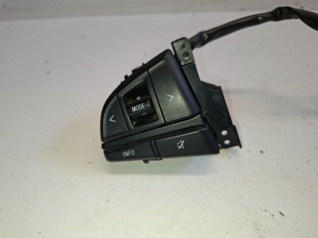 bontott SUZUKI IGNIS III Multikormány Kapcsoló Pár