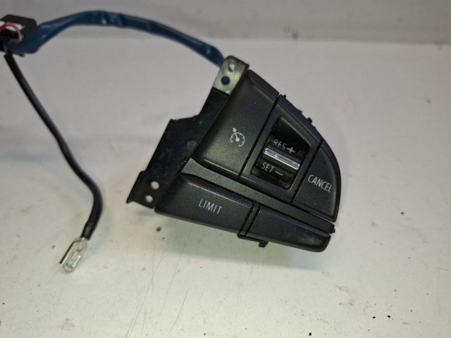 bontott SUZUKI IGNIS III Multikormány Kapcsoló Pár