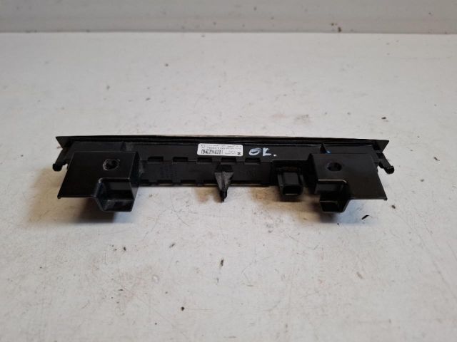 bontott SUZUKI IGNIS III Pótféklámpa