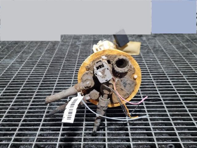 bontott SUZUKI JIMNY Üzemanyag Szivattyú