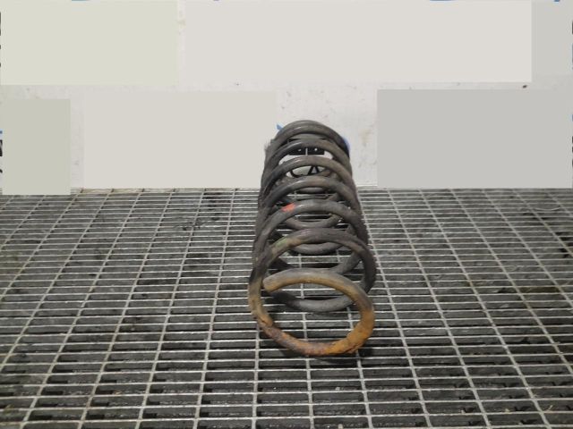 bontott SUZUKI JIMNY Első Rugó