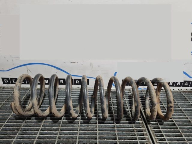 bontott SUZUKI JIMNY Első Rugó