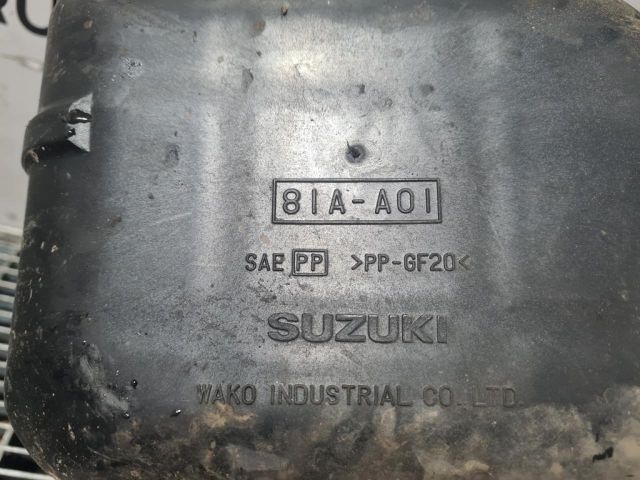 bontott SUZUKI JIMNY Légszűrő Ház