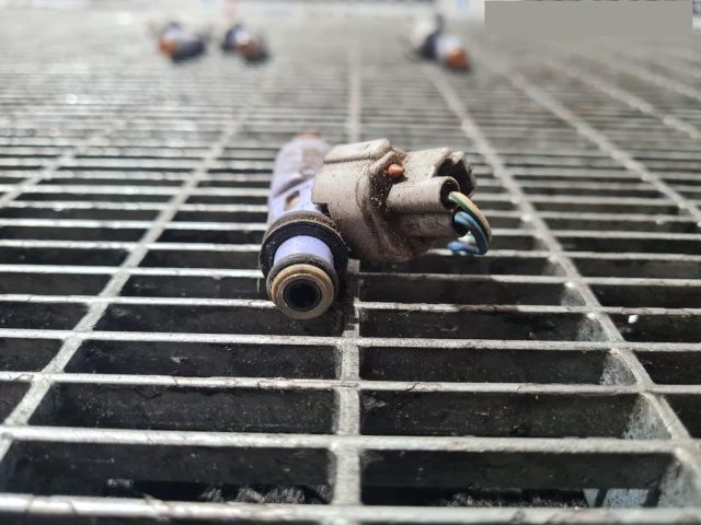 bontott SUZUKI JIMNY Porlasztó (1 db)