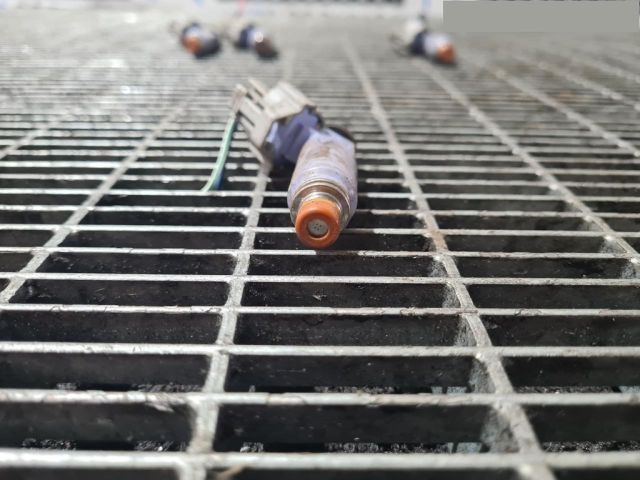 bontott SUZUKI JIMNY Porlasztó (1 db)