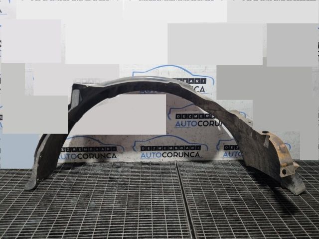 bontott SUZUKI JIMNY Bal első Dobbetét (Kerékjárati, Műanyag)