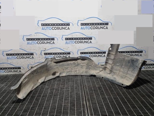 bontott SUZUKI JIMNY Bal első Dobbetét (Kerékjárati, Műanyag)