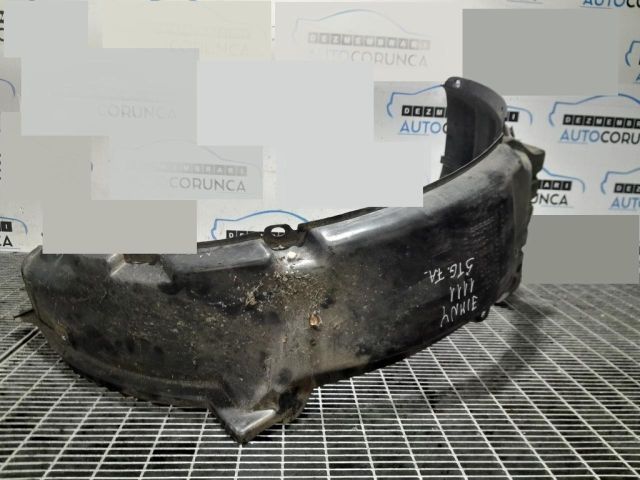 bontott SUZUKI JIMNY Bal első Dobbetét (Kerékjárati, Műanyag)