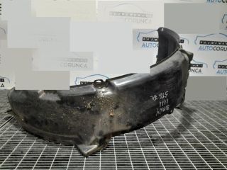 bontott SUZUKI JIMNY Bal első Dobbetét (Kerékjárati, Műanyag)