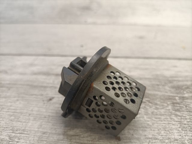 bontott SUZUKI JIMNY Előtét Ellenállás Fűtőmotor