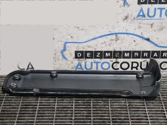 bontott SUZUKI JIMNY Felső Hűtőburkolat