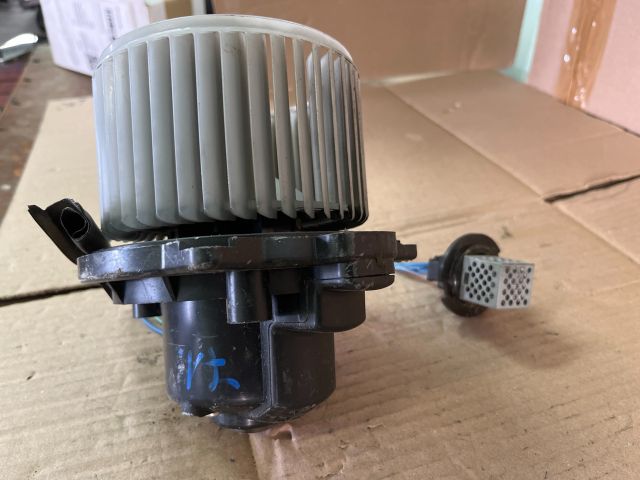 bontott SUZUKI JIMNY Fűtőmotor (Klímás)