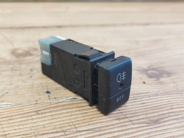 bontott SUZUKI JIMNY Hátsó Ködzárófény Kapcsoló