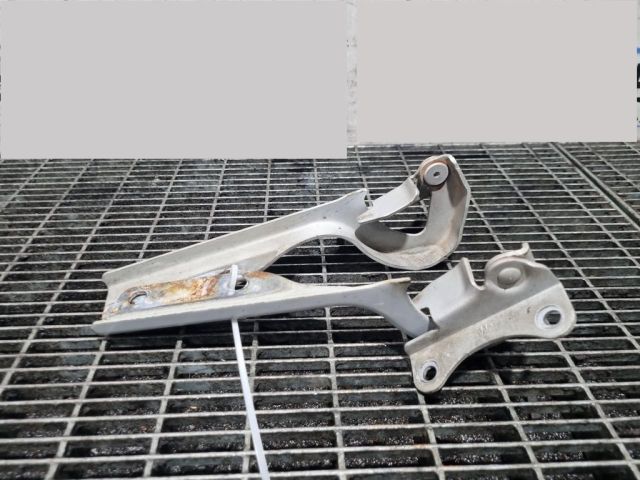 bontott SUZUKI JIMNY Motorháztető Zsanér Pár