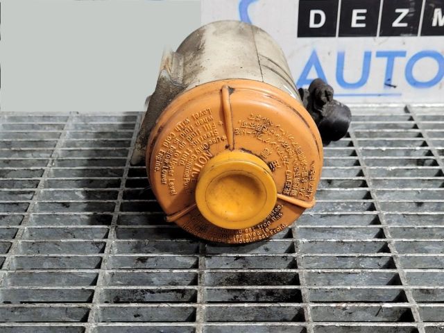 bontott SUZUKI JIMNY Szervóolaj Tartály