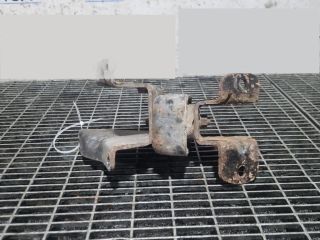 bontott SUZUKI JIMNY Tartó Bak