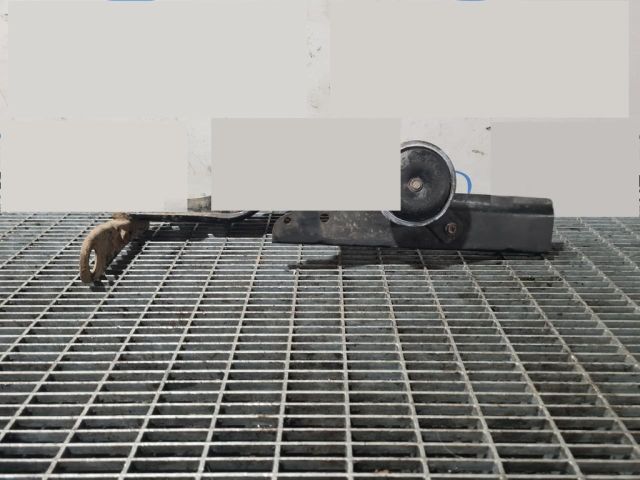 bontott SUZUKI JIMNY Tartó Bak