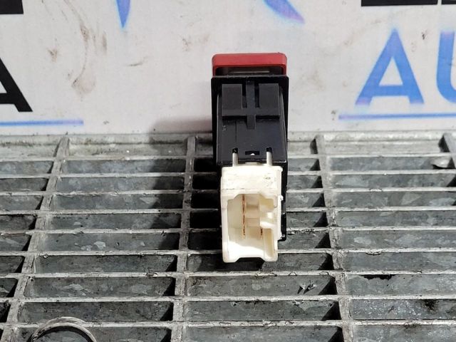 bontott SUZUKI JIMNY Vészvillogó Kapcsoló