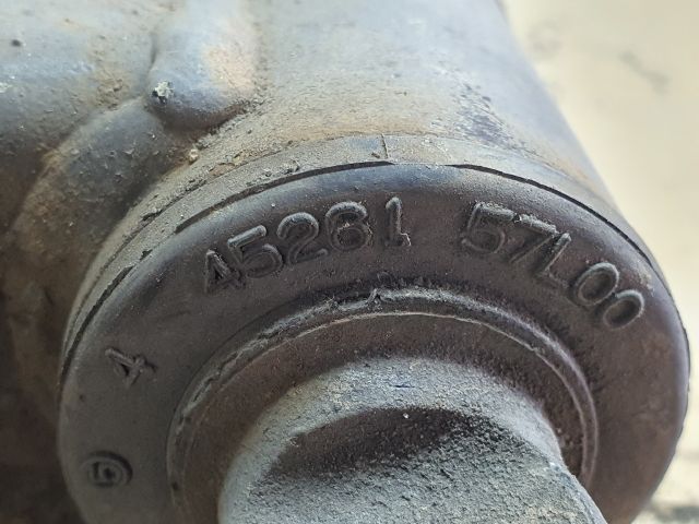 bontott SUZUKI KIZASHI Jobb első Lengőkar