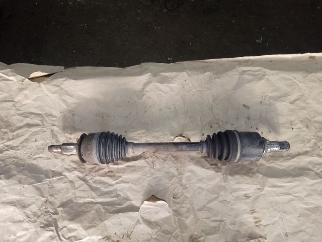 bontott SUZUKI KIZASHI Bal Féltengely