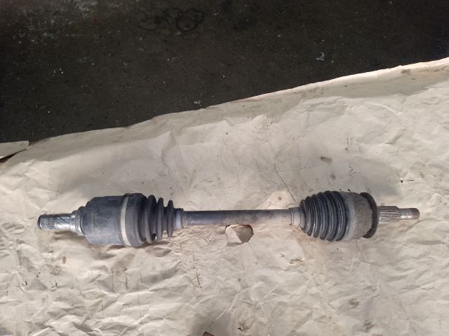 bontott SUZUKI KIZASHI Bal Féltengely