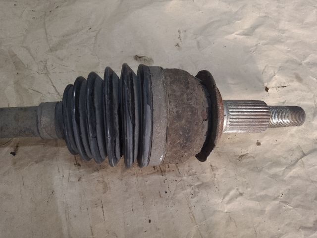 bontott SUZUKI KIZASHI Bal Féltengely