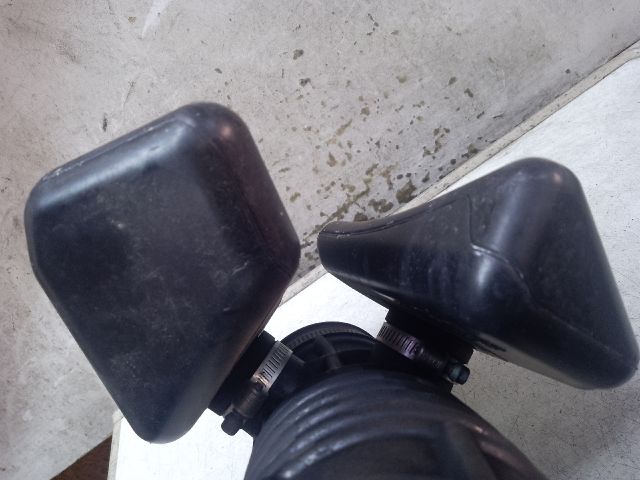 bontott SUZUKI KIZASHI Rezonátor