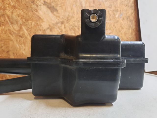 bontott SUZUKI KIZASHI Rezonátor