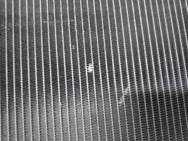 bontott SUZUKI KIZASHI Vízhűtő Radiátor (Klímás)