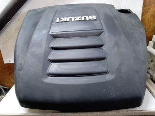 bontott SUZUKI KIZASHI Felső Motorburkolat