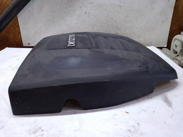 bontott SUZUKI KIZASHI Felső Motorburkolat